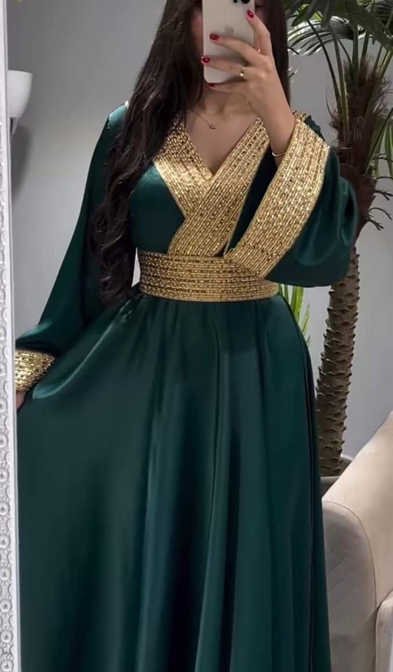 Robe en charmeuse de soie