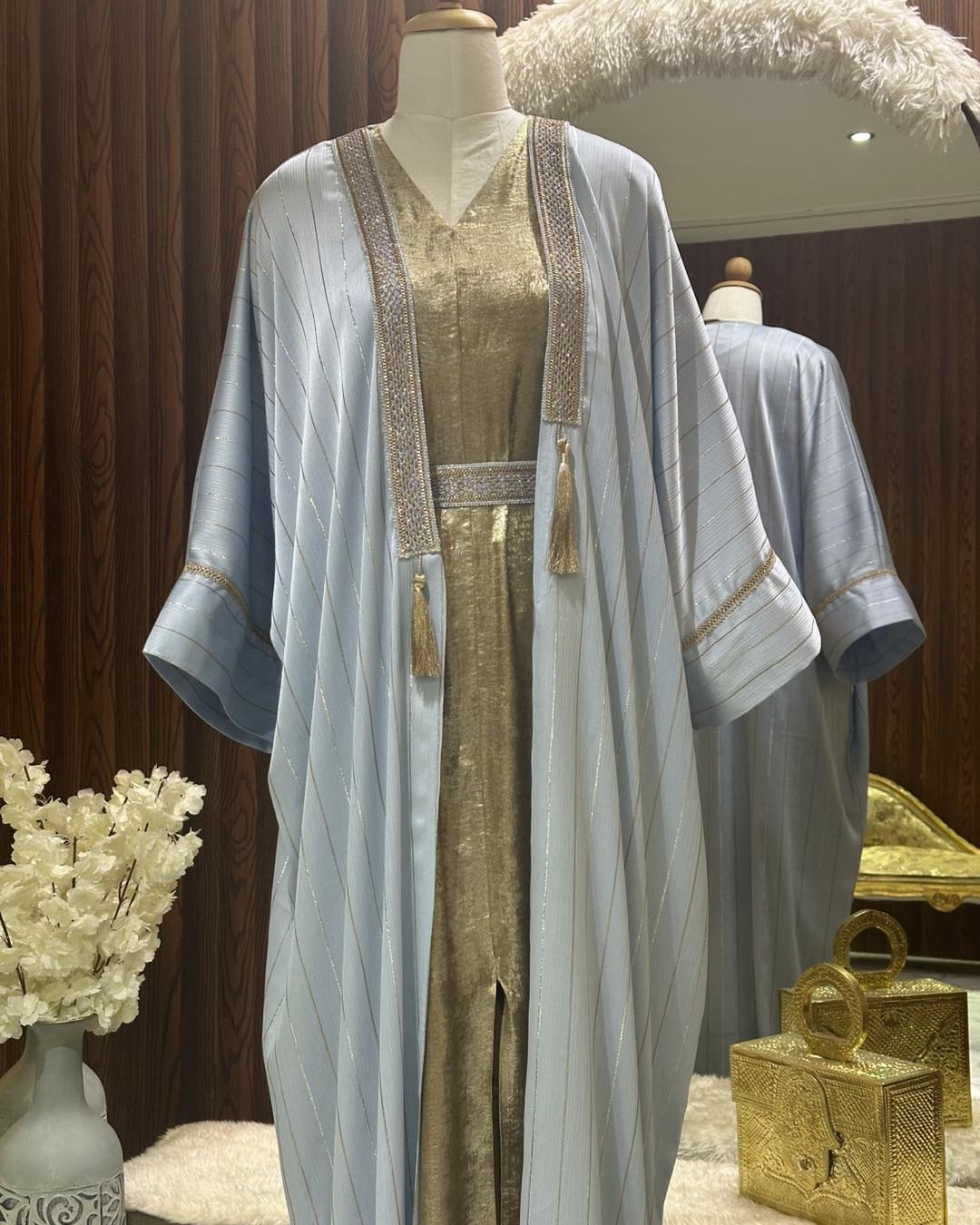 Abaya avec fond de robe et ceinture